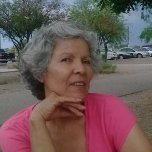 Meet your Posher, Beatriz